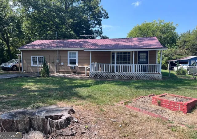 Photo 3 of Single family home for sale at 207 N Main St, Adairsville, GA 30103 | MLS# 10840072 | Listing updated on 2026-10-01