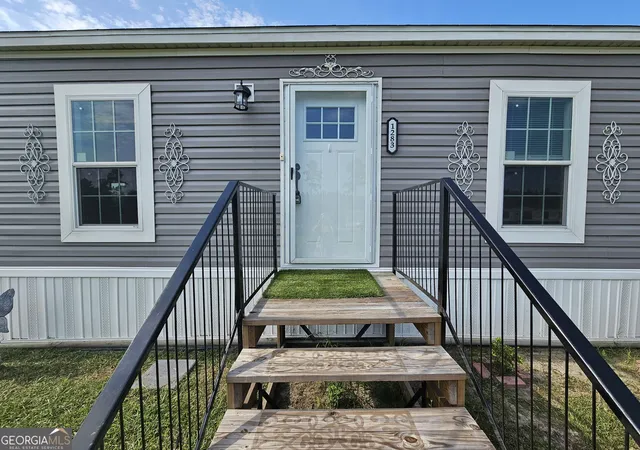 Photo 3 of Single family home for sale at 1283 Speckled Trout Cir NE, Townsend, GA 31331 | MLS# 10833614 | Listing updated on 2026-09-13