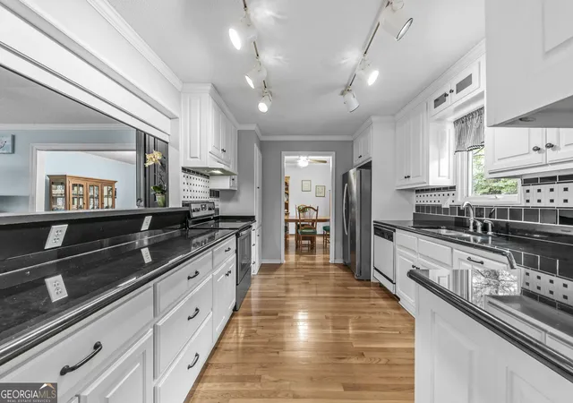 Photo 2 of Single family home for sale at 235 Winterberry Dr, Athens, GA 30606 | MLS# 10846547 | Listing updated on 2026-10-02