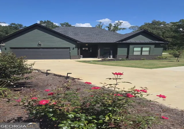 Photo 2 of Single family home for sale at 27 Ward Haven Dr, Wedowee, AL 36278 | MLS# 10784142 | Listing updated on 2026-09-07