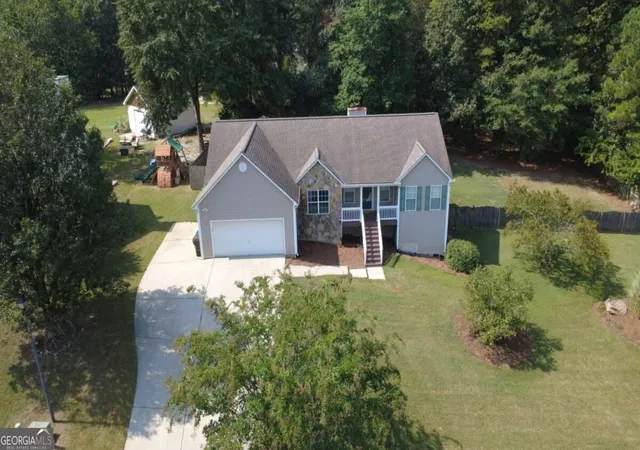Photo 1 of Single family home for sale at 4345 Lexington Ridge Dr, Loganville, GA 30052 | MLS# 10849322 | Listing updated on 2026-10-05