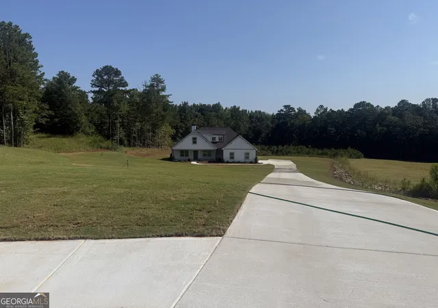 Photo 2 of Single family home for sale at 164 Piney Woods Dr #7, Newnan, GA 30263 | MLS# 10828902 | Listing updated on 2026-09-02