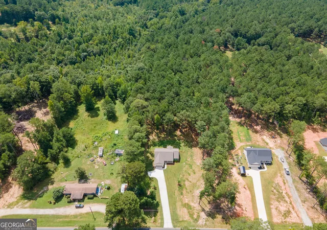 Photo 3 of Single family home for sale at 4079 Primrose Rd, Grantville, GA 30220 | MLS# 10837941 | Listing updated on 2026-09-22