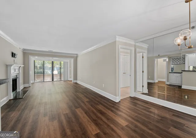 Photo 3 of Condo for sale at 1120 Highland Blf Dr SE, Atlanta, GA 30339 | MLS# 10852804 | Listing updated on 2026-10-08