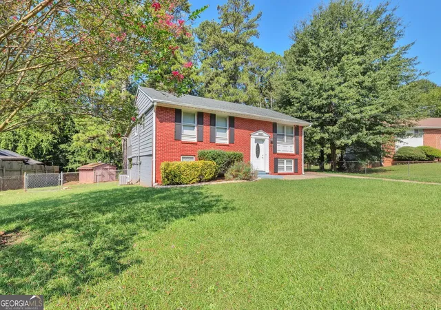 Photo 2 of Single family home for sale at 6671 Pelican Ct, Riverdale, GA 30274 | MLS# 10850404 | Listing updated on 2026-10-07