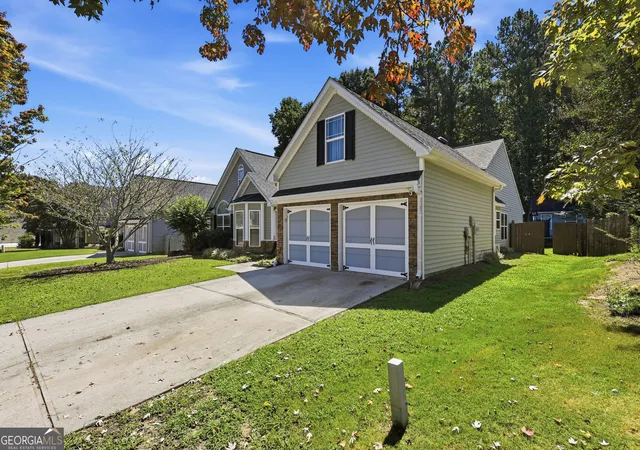 Photo 2 of Single family home for sale at 141 Reid Plantation Dr, Villa Rica, GA 30180 | MLS# 10835924 | Listing updated on 2026-09-19