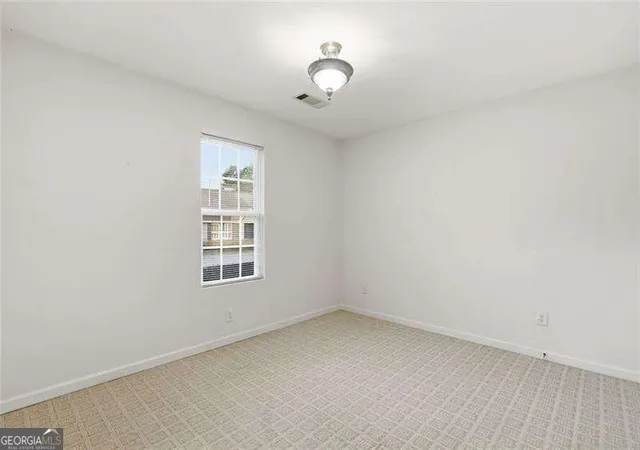 Listing Photo 4 - Condo for sale in building located at 6 Brittany, Jasper, GA 30143 - Unit #24