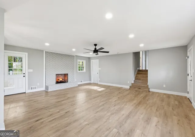 Photo 4 of Single family home for sale at 3187 Kennesaw View Dr SW, Marietta, GA 30064 | MLS# 10874322 | Listing updated on 2026-10-30