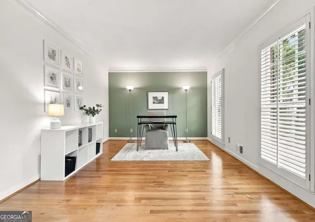 Photo 3 of Single family home for sale at 325 Cantlegate Close, Johns Creek, GA 30022 | MLS# 10843980 | Listing updated on 2026-09-12