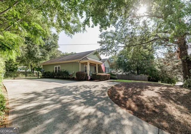 Photo 39 of Single family home for sale at 1810 Old W Broad St, Athens, GA 30606 | MLS# 10838531 | Listing updated on 2026-09-10