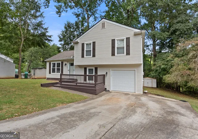 Photo 3 of Single family home for sale at 4631 Valley Ridge Dr, Duluth, GA 30096 | MLS# 10847874 | Listing updated on 2026-10-11