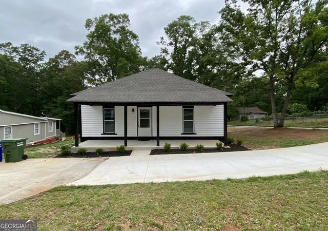 Photo 1 of Single family home for sale at 702 Roosevelt St, Monroe, GA 30656 | MLS# 10841633 | Listing updated on 2026-09-08