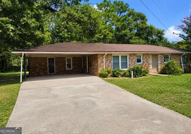 Photo 1 of Single family home for sale at 524 Sawmill Rd, Hampton, GA 30228 | MLS# 10841737 | Listing updated on 2026-09-08