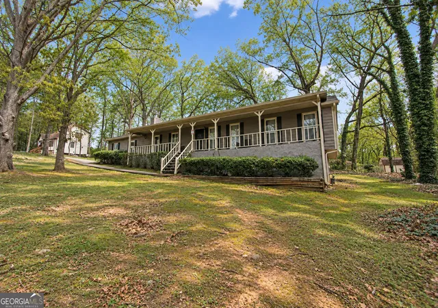 Photo 2 of Single family home for sale at 4085 Bent Oak Ct, Douglasville, GA 30135 | MLS# 10699694 | Listing updated on 2026-10-03