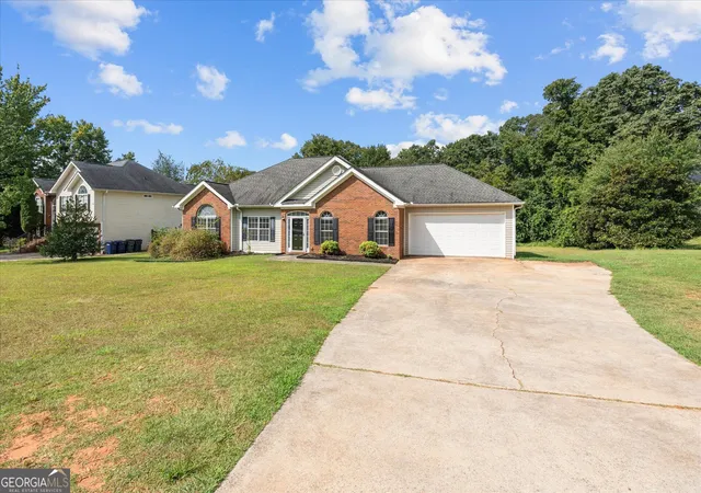 Photo 3 of Single family home for sale at 4295 Yeager Rd, Douglasville, GA 30135 | MLS# 10848684 | Listing updated on 2026-10-02