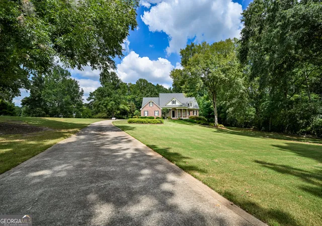 Photo 1 of Single family home for sale at 105 Meadow Trl, Social Circle, GA 30025 | MLS# 10822070 | Listing updated on 2026-09-12