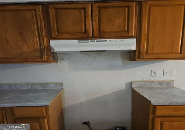 Listing Photo 4 - Condo for sale in building located at 8571 Parkside Dr, Jonesboro, GA 30238