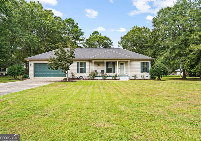 Photo 1 of Sale Pending at 10 3rd Avenue, Hawkinsville, GA 31036 | MLS# 10843831 | Listing updated on 2026-09-13