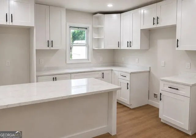 Photo 2 of Single family home for sale at 1532 Columbia Cir, Decatur, GA 30032 | MLS# 10825216 | Listing updated on 2026-09-16
