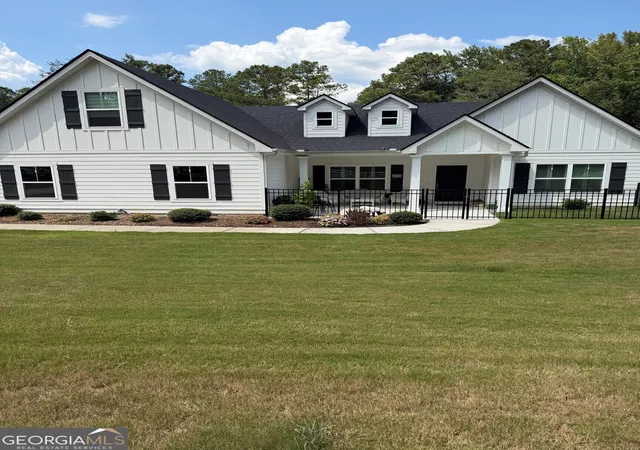 Photo 1 of Single family home for sale at 1206 Dead Oak Rd, Senoia, GA 30276 | MLS# 10836492 | Listing updated on 2026-09-14