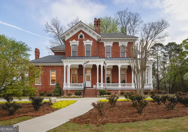 Photo 2 of Mansion for sale at 106 N Laurel, Greensboro, GA 30642 | MLS# 10851351 | Listing updated on 2026-10-07