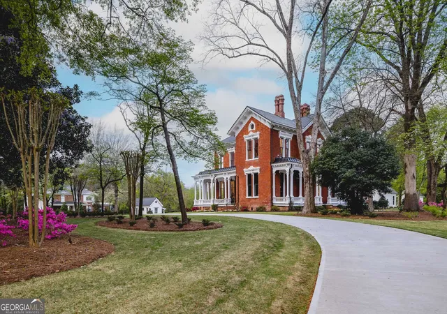 Photo 3 of Mansion for sale at 106 N Laurel, Greensboro, GA 30642 | MLS# 10851351 | Listing updated on 2026-10-07
