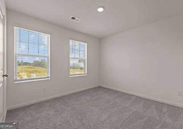 Photo 3 of Single family home for sale at 37 Crescent Blvd, Carrollton, GA 30116 | MLS# 10838544 | Listing updated on 2026-09-08