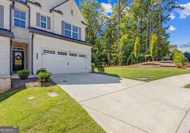 Photo 2 of Townhouse for sale at 3905 Cavalier Way, Duluth, GA 30097 | MLS# 10844527 | Listing updated on 2026-09-11