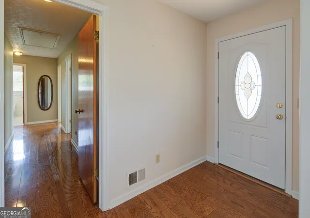Photo 2 of Sale Pending at 120 Windy Hl Dr, Alpharetta, GA 30004 | MLS# 10840856 | Listing updated on 2026-09-08