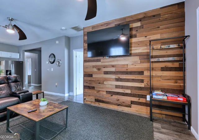 Photo 4 of Single family home for sale at 1042 Parsons St SW, Atlanta, GA 30314 | MLS# 10774203 | Listing updated on 2026-09-16