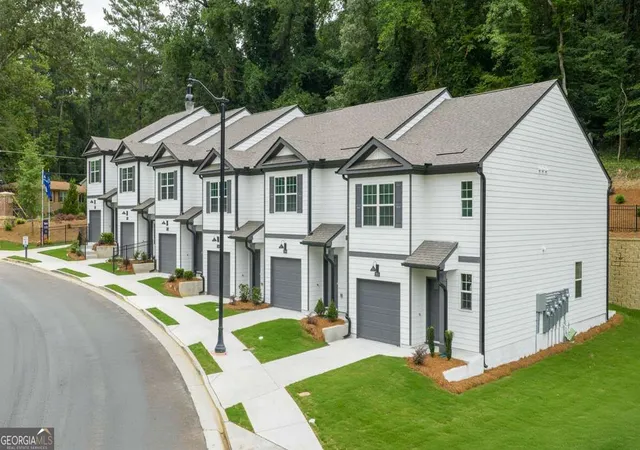 Photo 3 of Townhouse for sale at 2843 Georgia Aster Way NW, Atlanta, GA 30318 | MLS# 10837559 | Listing updated on 2026-09-15