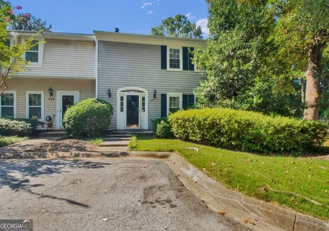 Photo 2 of Townhouse for sale at 849 Heritage Sq, Decatur, GA 30033 | MLS# 10840761 | Listing updated on 2026-09-23