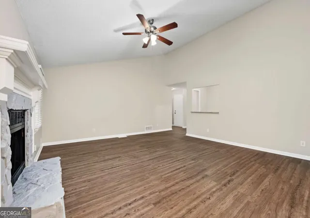 Photo 3 of Single family home for sale at 654 Village Crk Dr Sw, Lilburn, GA 30047 | MLS# 10839310 | Listing updated on 2026-09-17