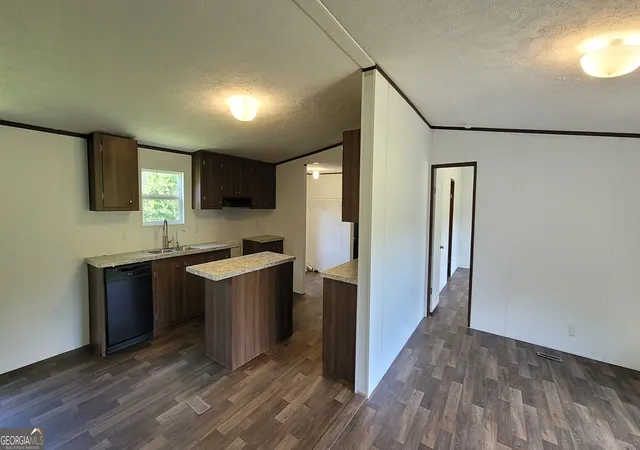 Photo 4 of Manufactured home for sale at 136 Bud Freeman Rd, Royston, GA 30662 | MLS# 10837007 | Listing updated on 2026-09-15