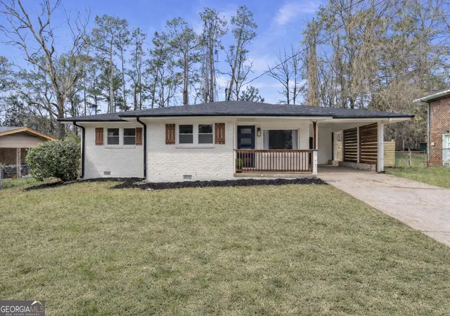 Photo 1 of Single family home for sale at 4027 Lindsey Dr, Decatur, GA 30035 | MLS# 10838254 | Listing updated on 2026-09-24