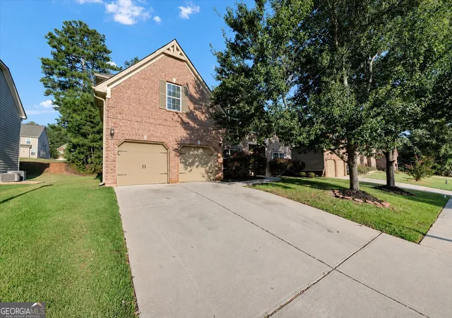 Photo 3 of Single family home for sale at 3331 Backcountry St, Douglasville, GA 30135 | MLS# 10851871 | Listing updated on 2026-10-07