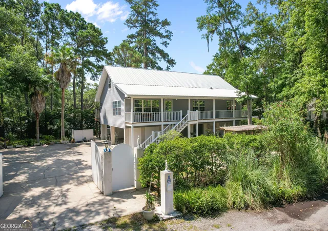 Photo 1 of Single family home for sale at 104 Sapelo St, Saint Simons Island, GA 31522 | MLS# 10842361 | Listing updated on 2026-09-09