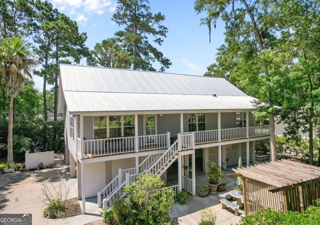 Photo 2 of Single family home for sale at 104 Sapelo St, Saint Simons Island, GA 31522 | MLS# 10842361 | Listing updated on 2026-09-09