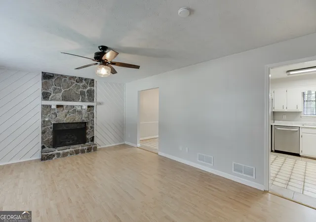 Photo 3 of Single family home for sale at 978 Chartley Dr Sw, Lilburn, GA 30047 | MLS# 10844303 | Listing updated on 2026-09-11