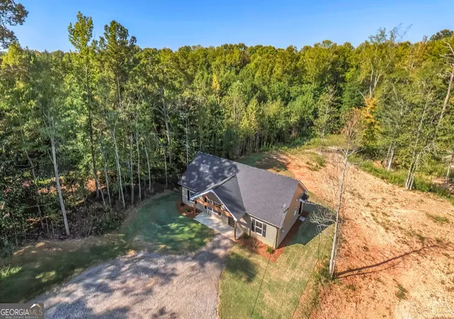 Photo 2 of Single family home for sale at 182 Arbacoochee Rd, Tallapoosa, GA 30176 | MLS# 10849713 | Listing updated on 2026-10-03