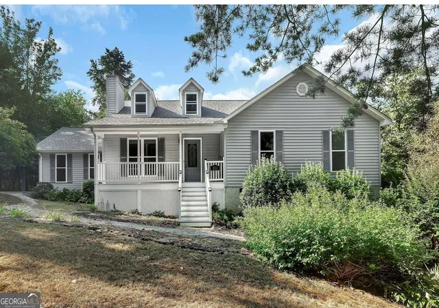 Photo 2 of Single family home for sale at 351 Peninsula Dr, Anderson, SC 29626 | MLS# 10840879 | Listing updated on 2026-09-19