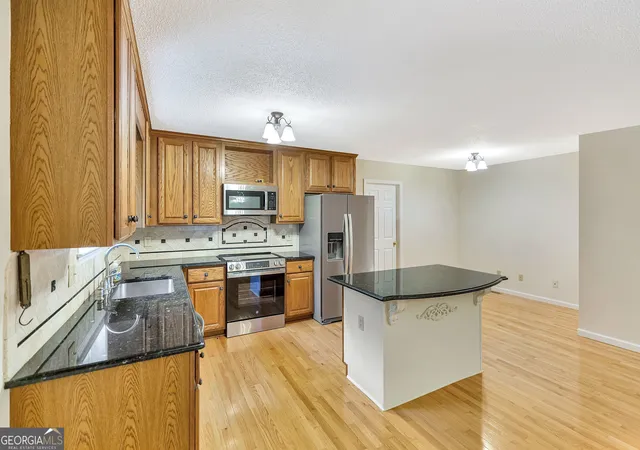 Photo 3 of Single family home for sale at 351 Peninsula Dr, Anderson, SC 29626 | MLS# 10840879 | Listing updated on 2026-09-19