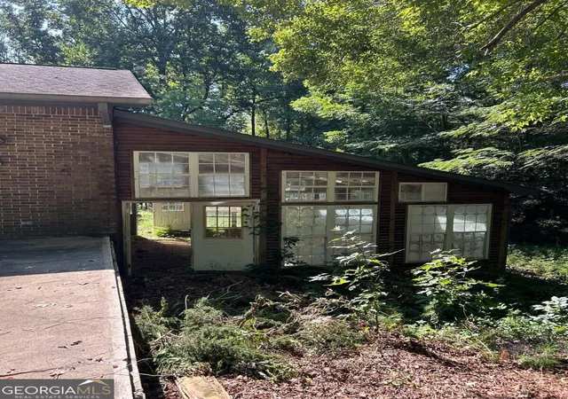 Photo 4 of Single family home for sale at 130 Ml Pond Ct, Acworth, GA 30101 | MLS# 10838482 | Listing updated on 2026-09-16