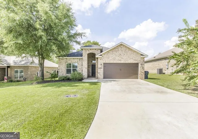 Photo 3 of Single family home for sale at 505 Preservation Pkwy, Perry, GA 31069 | MLS# 10849647 | Listing updated on 2026-10-03