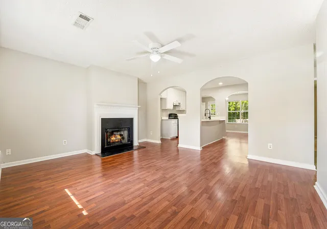 Photo 4 of Single family home for sale at 6783 Saganaw Dr, Rex, GA 30273 | MLS# 10837124 | Listing updated on 2026-09-15