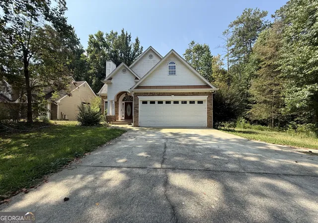 Photo 2 of Single family home for sale at 2324 Sheridan Ct, Villa Rica, GA 30180 | MLS# 10845276 | Listing updated on 2026-09-27