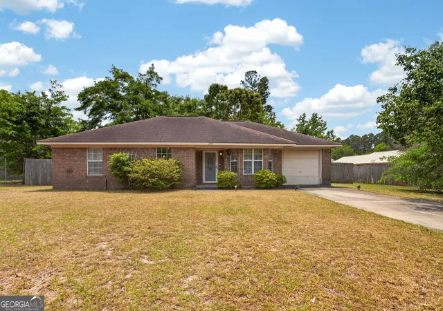 Photo 2 of Single family home for sale at 1448 Paul Caswell Blvd, Hinesville, GA 31313 | MLS# 10739198 | Listing updated on 2026-09-23
