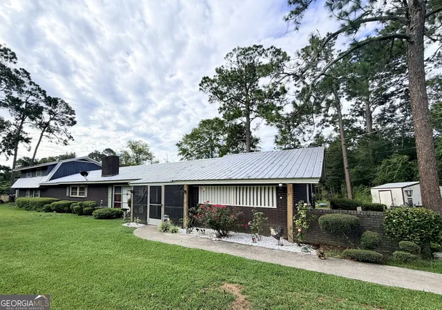 Photo 1 of Single family home for sale at 218 Railroad St, Milan, GA 31060 | MLS# 10847384 | Listing updated on 2026-10-28