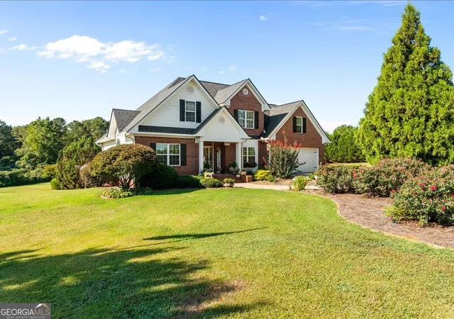 Photo 3 of Single family home for sale at 1285 Highway 5 E, Carrollton, GA 30116 | MLS# 10846302 | Listing updated on 2026-10-04