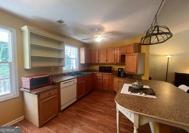 Photo 4 of Single family home for sale at 170 Northside Dr, Athens, GA 30601 | MLS# 10846572 | Listing updated on 2026-10-30